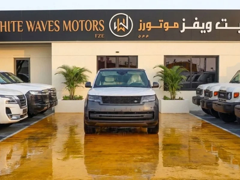 2026 Range Rover Autobiography P530 4.4L Twin-Turbo V8 Hybrid Engine Grey Beige SUV GCC Specs