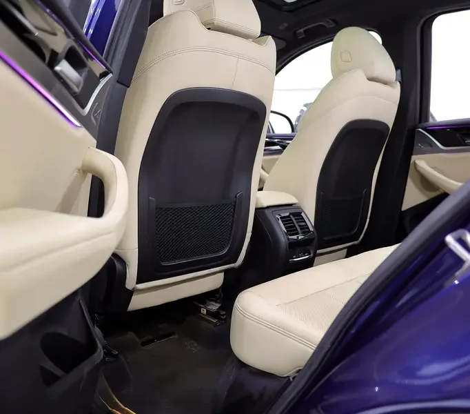 2023 BMW X3 sDrive30i 2.0L TwinPower Turbo 4-cylinder Engine Blue Beige SUV Automatic