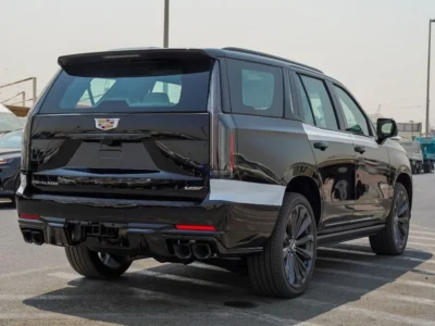 2026 Cadillac Escalade V SERIES 6.2 Litres Supercharged V8 Petrol Engine Black White SUV GCC Specs