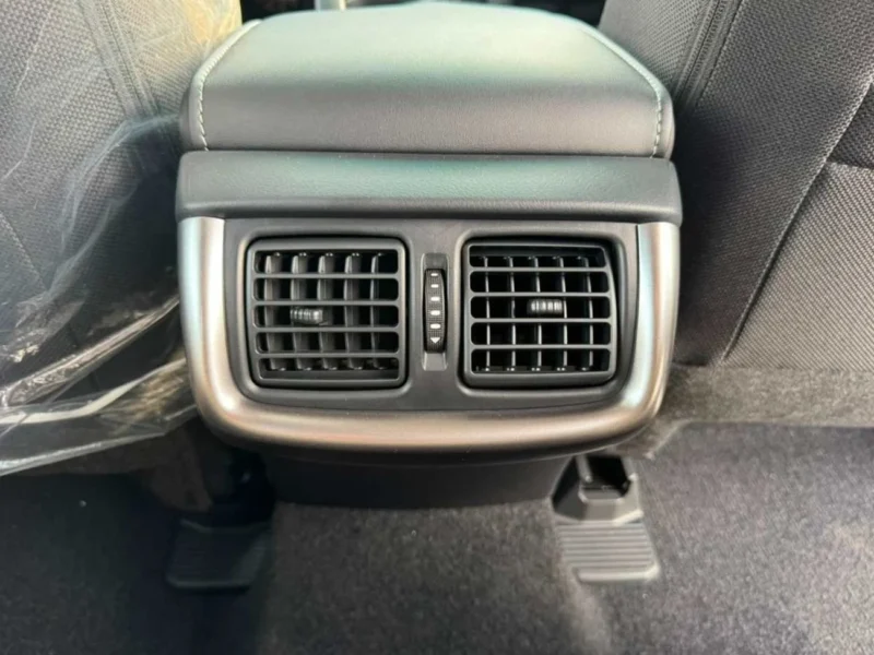 2026 Toyota Hilux SR5 DOUBLE CABIN 2.8 Litres 4 Cylinders Diesel Engine Grey Black Pickup Truck GCC
