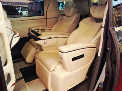 2024 Lexus LM 350h STANDARD 2.5 Litres 4 Cylinders Hybrid Engine Black Beige Van Automatic