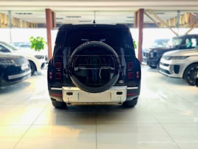 2023 Land Rover Defender 130 HSE P400 X-Dynamic 3.0L 6 Cylinders Hybrid Engine Black Tan SUV