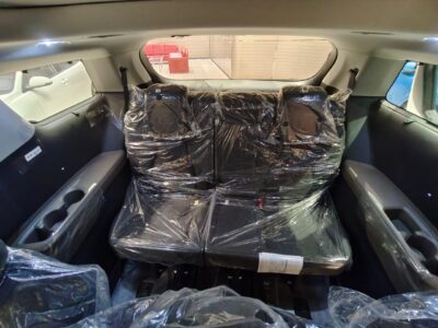 2026 Kia Carnival 3.5 Litres V6 MPI Petrol Engine White Black Luxury Multi-Purpose Vehicle