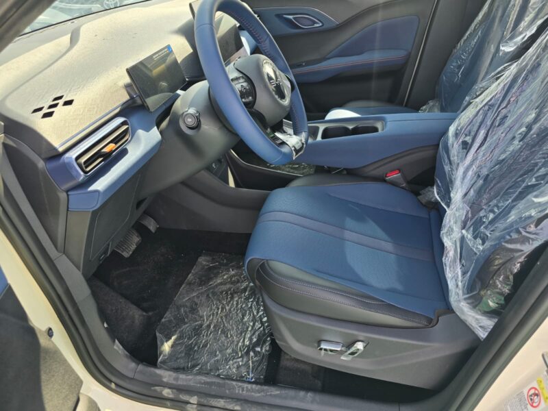 2026 BYD Seagull Beige Blue Compact Urban Electric Hatchback Automatic 405 km (Long Range)