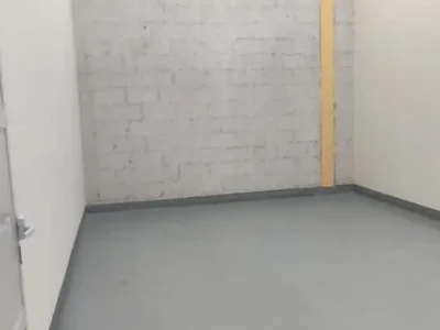 Al Quoz 4 GREAT DEAL STORAGE WAREHOUSE ON GROUND FLOOR 385 SQFT