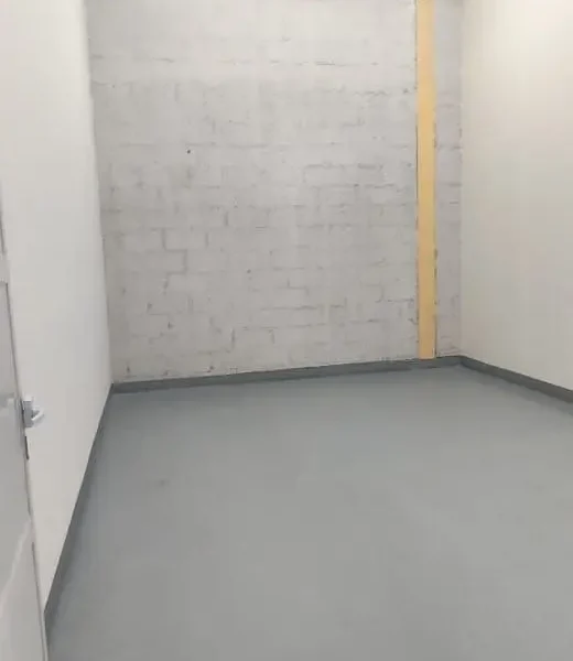 Al Quoz 4 GREAT DEAL STORAGE WAREHOUSE ON GROUND FLOOR 385 SQFT