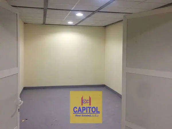 Al Quoz 4 GREAT DEAL STORAGE WAREHOUSE ON GROUND FLOOR 385 SQFT