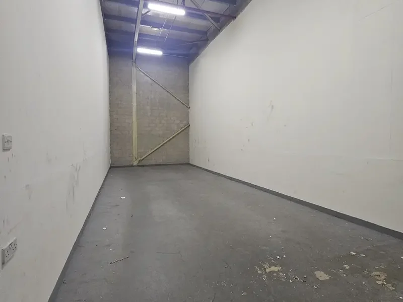 660 sqft Al Quoz 4 Spacious Warehouse FOR RENT