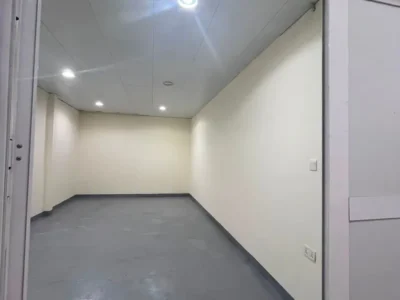 Al Quoz Storage Available - SMALLER SIZE 405 SQFT ON GROUND FOR RENT Al Quoz Industrial Area 4