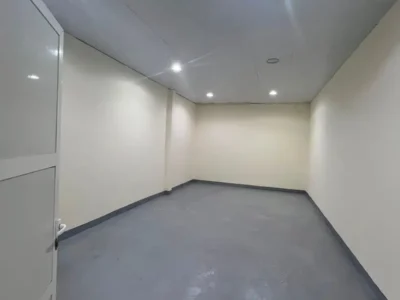 Al Quoz Storage Available - SMALLER SIZE 405 SQFT ON GROUND FOR RENT Al Quoz Industrial Area 4