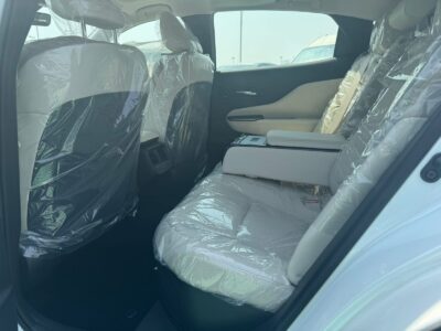 2026 Toyota Crown 2.5 Litres Inline‑4 Hybrid Engine White Beige Luxury Sedan GCC Specs