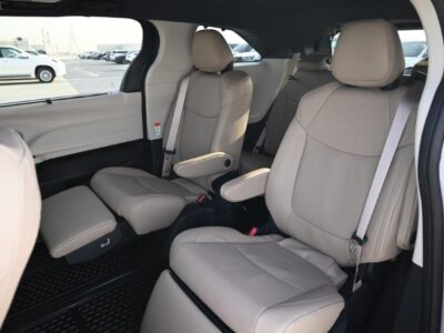 2026 Toyota Sienna 2.5 Litres inline‑4 Hybrid Engine White Beige Minivan GCC Specs Automatic