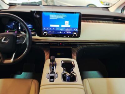 2024 Lexus LM 350h STANDARD 2.5 Litres 4 Cylinders Hybrid Engine Black Beige Van Automatic