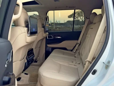 2024 Toyota Land Cruiser VXR 6 Cylinders Twin Turbo Petrol Engine White Beige SUV GCC Specs