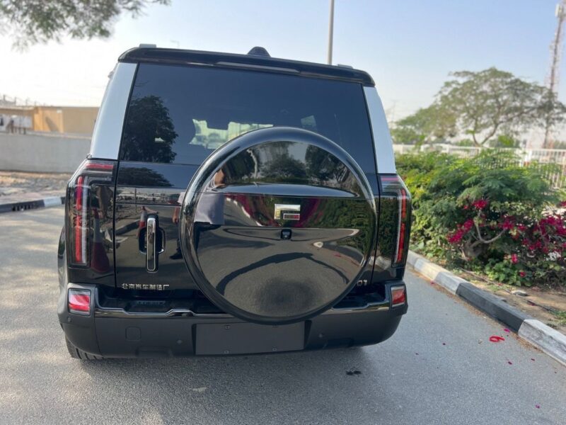 2026 ROX 01 STANDARD 1.5 Litres 4 Cylinders Hybrid Engine Black Orange SUV Chinese Specs