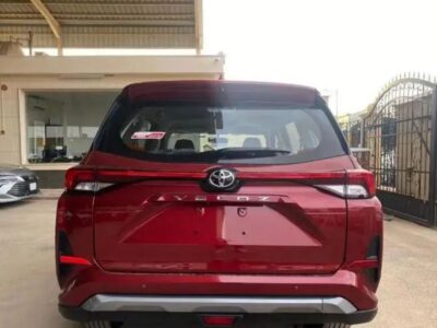 2026 Toyota Veloz 1.5 Litres 4 Cylinders Petrol Engine Red Black Minivan GCC Specs Automatic