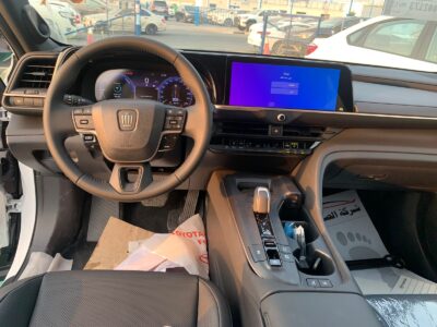2023 Toyota Crown Premium Hybrid 2.4 Litres 4 Cylinders Engine White Black Sedan GCC Specs