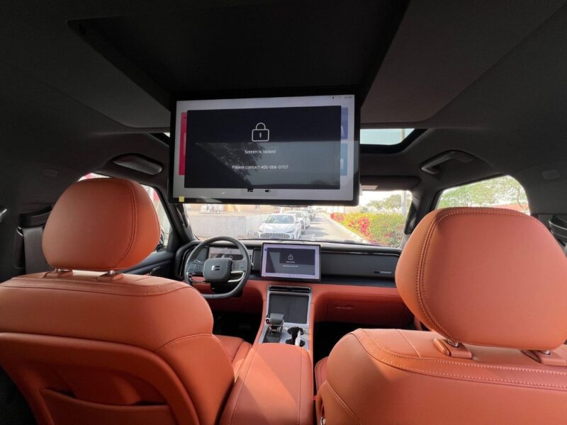 2026 ROX 01 STANDARD 1.5 Litres 4 Cylinders Hybrid Engine Black Orange SUV Chinese Specs