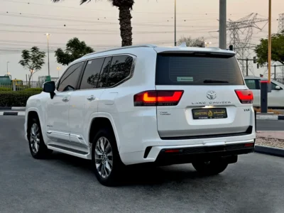 2024 Toyota Land Cruiser VXR 6 Cylinders Twin Turbo Petrol Engine White Beige SUV GCC Specs