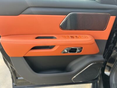 2026 ROX 01 STANDARD 1.5 Litres 4 Cylinders Hybrid Engine Black Orange SUV Chinese Specs