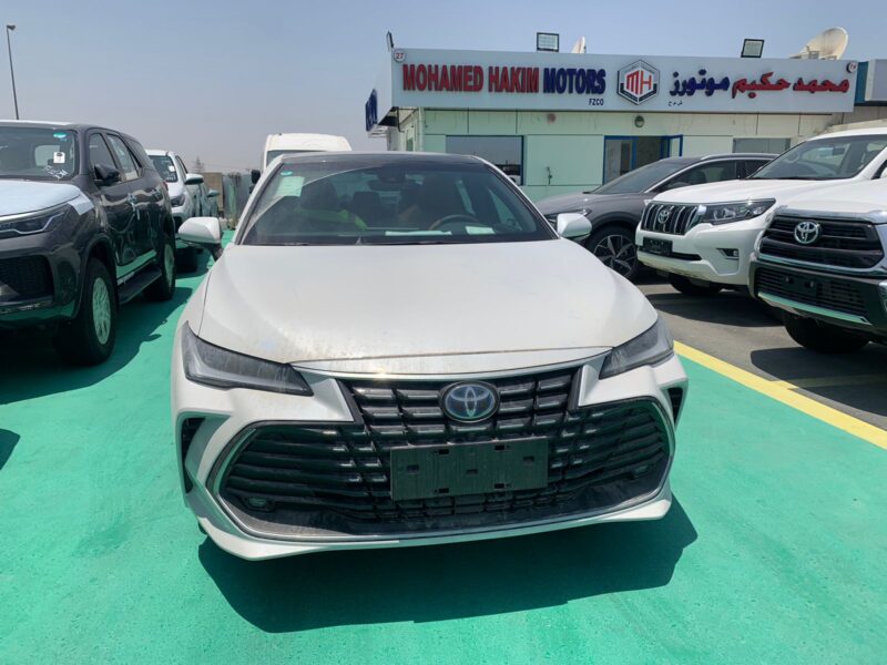 2024 Toyota Avalon 3.5 Litres 6 Cylinders Petrol Engine White Tan Sedan GCC Specs RWD