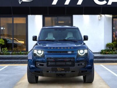 2026 Land Rover Defender OCTA 4.4L Twin-Turbo Petrol V8 Sargasso Blue White SUV GCC Specs