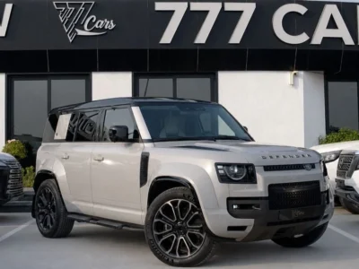 2026 Land Rover Defender OCTA 4.4L Twin-Turbo Petrol V8 Borasco Grey White SUV GCC Specs