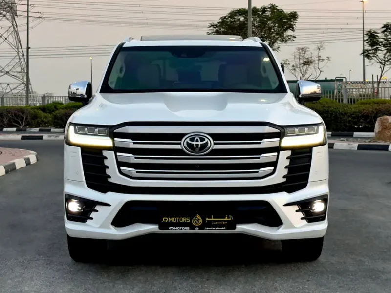 2024 Toyota Land Cruiser VXR 6 Cylinders Twin Turbo Petrol Engine White Beige SUV GCC Specs
