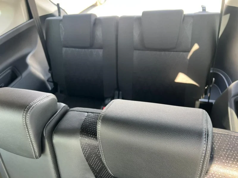 2025 Toyota Veloz GX 1.5 Litres 4 Cylinders Petrol Engine White Grey SUV GCC Specs Automatic