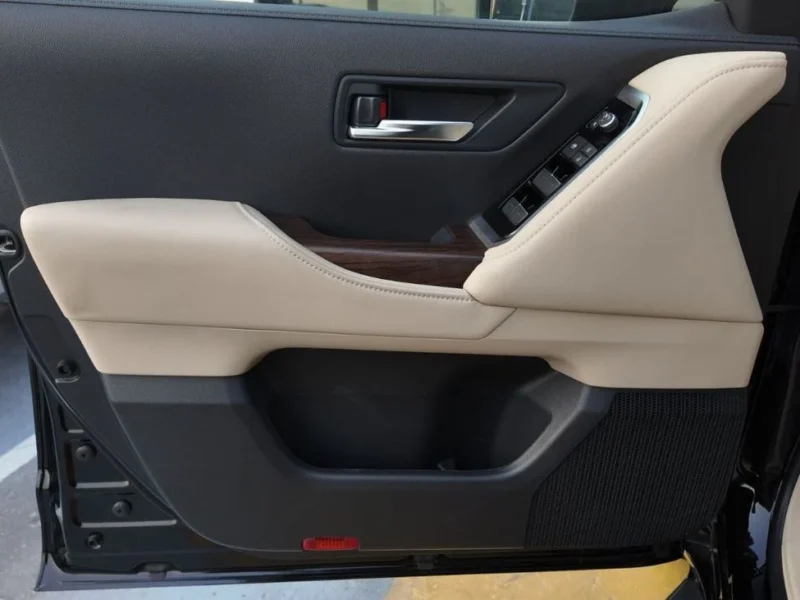 2026 Toyota Land Cruiser GXR 3.5L Twin-Turbo 6 Cylinders Petrol Engine Black Beige SUV GCC