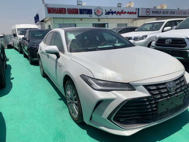 2024 Toyota Avalon 3.5 Litres 6 Cylinders Petrol Engine White Tan Sedan GCC Specs RWD