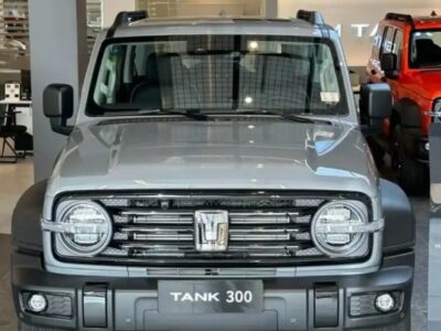 2024 GWM Tank 300 2.0 Litres 4 Cylinders Turbo Petrol Engine Silver Black SUV Automatic GCC