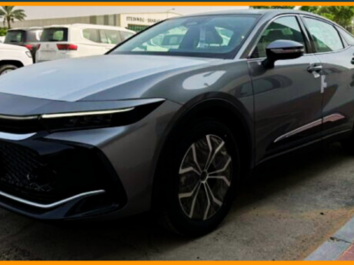 2023 Toyota Crown Premium Hybrid 2.5 Litres 4 Cylinders Engine Grey Beige Sedan GCC Specs