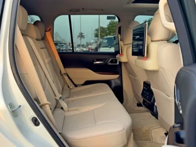 2022 Toyota Land Cruiser GXR 6 Cylinders Twin Turbo Petrol Engine White Beige SUV GCC Specs
