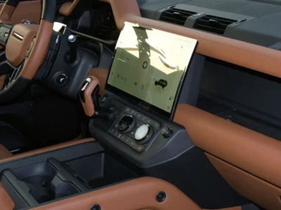 2026 Land Rover Defender OCTA 4.4L Twin-Turbo Petrol V8 Octa Black Tan SUV GCC Specs