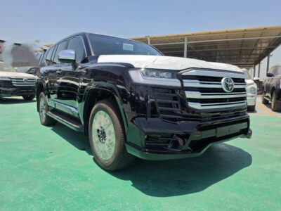 2026 TOYOTA LAND CRUISER VXR 3.5L TWIN TURBO 6 Cylinders Petrol Engine Black Red SUV GCC Specs