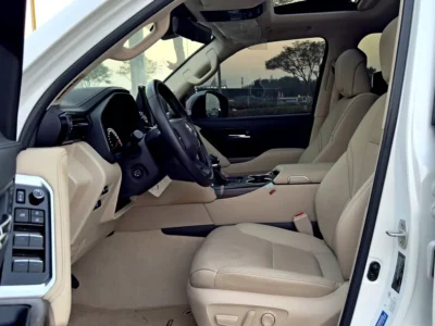 2024 Toyota Land Cruiser VXR 6 Cylinders Twin Turbo Petrol Engine White Beige SUV GCC Specs