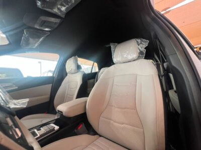 2026 Kia Sportage 2.0 Litres 4 Cylinders Petrol Engine White Beige SUV GCC Specs 5 Seater Automatic