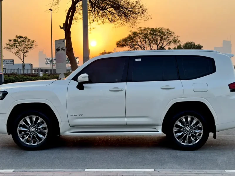 2022 Toyota Land Cruiser GXR 6 Cylinders Twin Turbo Petrol Engine White Beige SUV GCC Specs