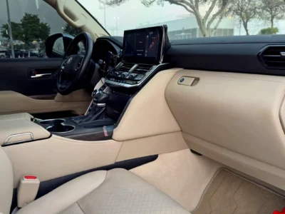 2024 Toyota Land Cruiser VXR 6 Cylinders Twin Turbo Petrol Engine White Beige SUV GCC Specs