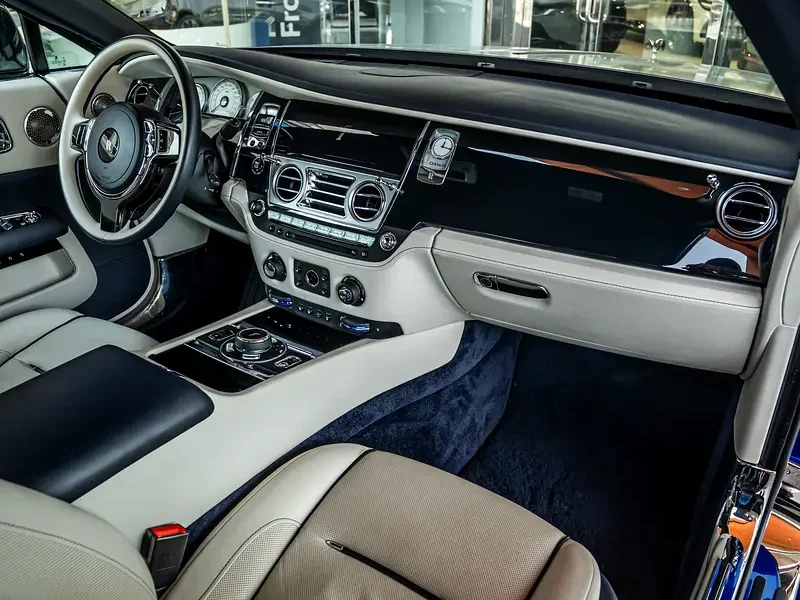 2017 Rolls-Royce Dawn Standard 6.6L V12 Petrol Engine Black White Soft Top Convertible Pristine Condition