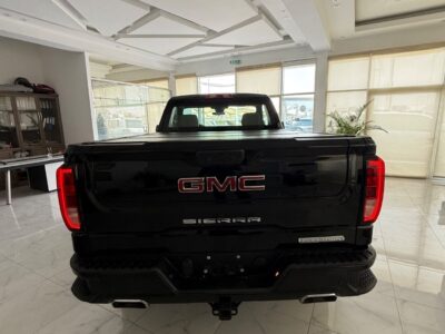 2023 GMC Sierra SLT Crew Cab 5.3 Litres V8 Petrol Engine Black Beige SUV GCC Specs Automatic AWD