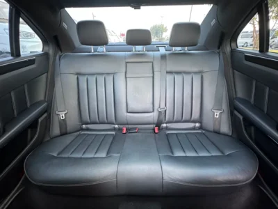 2014 Mercedes-Benz E-Class E 300 4 Cylinders Petrol Engine Silver Black Sedan Korean Specs