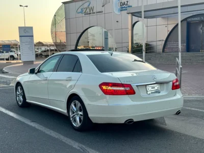 2010 Mercedes-Benz E-Class E 350 6 Cylinders Petrol Engine White Black Sedan Japanese Specs