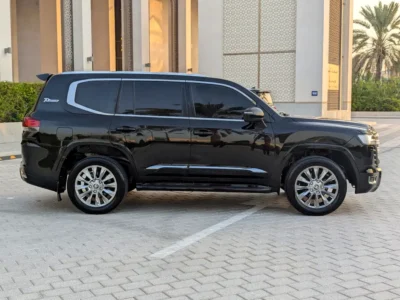 2021 Toyota Land Cruiser GXR 2021 Facelifted 2025 4.0L V6 Petrol Engine Black SUV GCC Specs Full Option