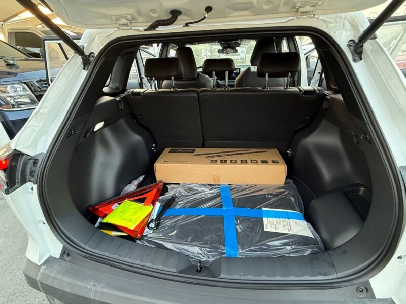 2025 Toyota Frontlander 2.0 Litres 4 Cylinders Petrol Engine White Black SUV Chinese Specs Automatic