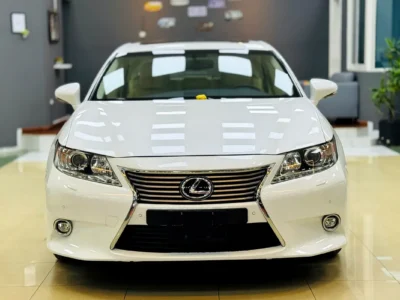 2015 Lexus ES-Series ES 250 2.5L 4-cylinder Petrol Engine White Beige Sedan Reliable Luxury GCC Specs