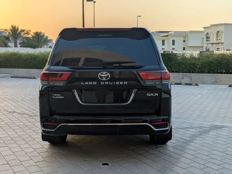 2021 Toyota Land Cruiser GXR 2021 Facelifted 2025 4.0L V6 Petrol Engine Black SUV GCC Specs Full Option