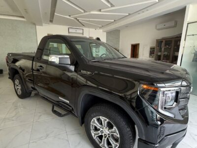 2023 GMC Sierra SLT Crew Cab 5.3 Litres V8 Petrol Engine Black Beige SUV GCC Specs Automatic AWD
