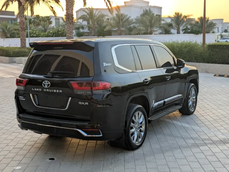 2021 Toyota Land Cruiser GXR 2021 Facelifted 2025 4.0L V6 Petrol Engine Black SUV GCC Specs Full Option